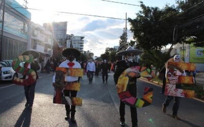 COLOR Y TRADICIÓN EN DESFILE MONUMENTAL DE “XANTOLO EN TU CIUDAD”