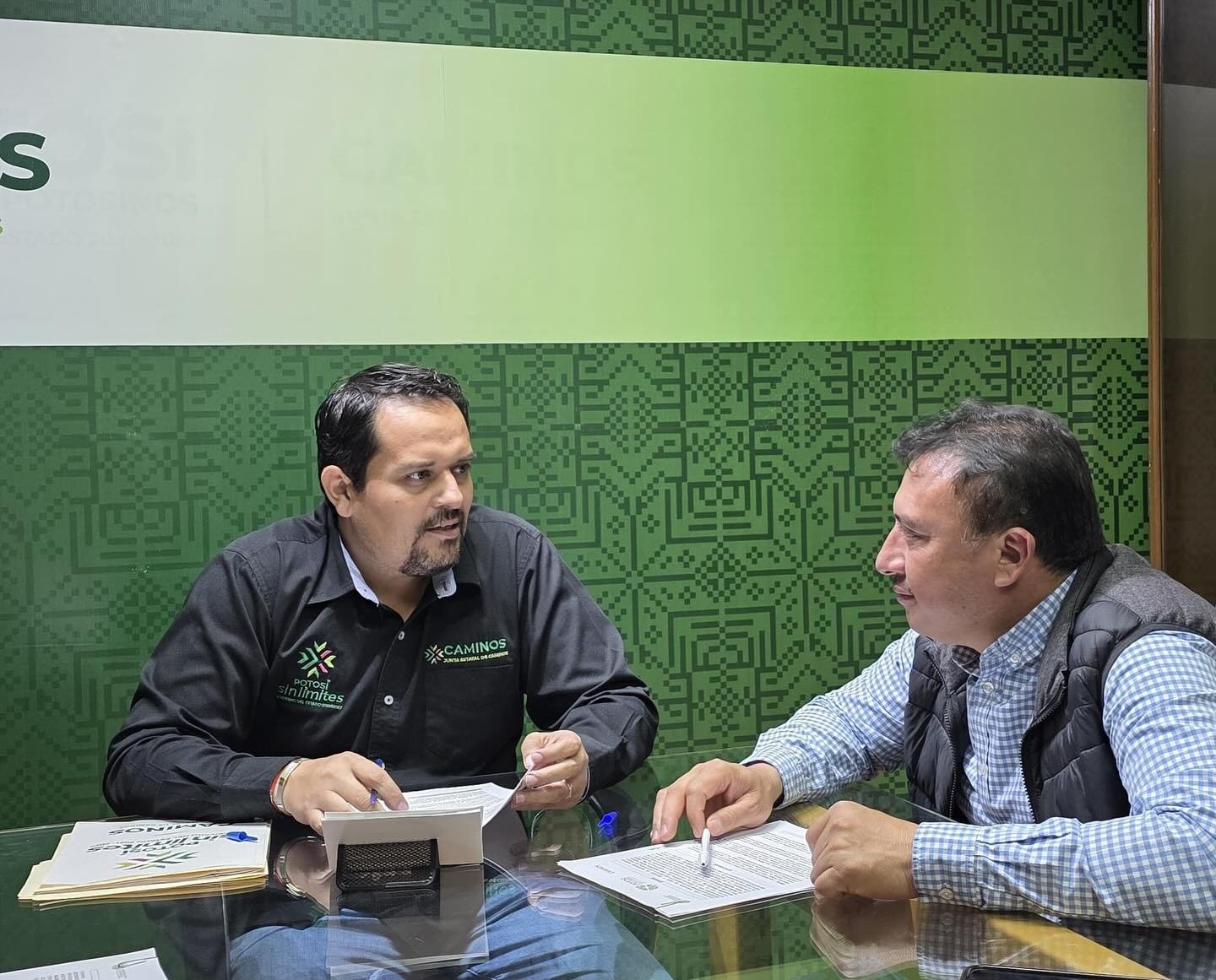 AVANZA MEJORAMIENTO DE CAMINOS EN MOCTEZUMA