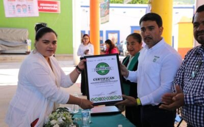LA COMUNIDAD DE ATOTONILCO OBTUVO LA CERTIFICACIÓN COMO COMUNIDAD PROMOTORA DE LA SALUD.