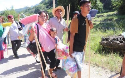 ENTREGAN APOYOS A FAMILIAS AFECTADAS POR LLUVIAS EN LA HUASTECA POTOSINA