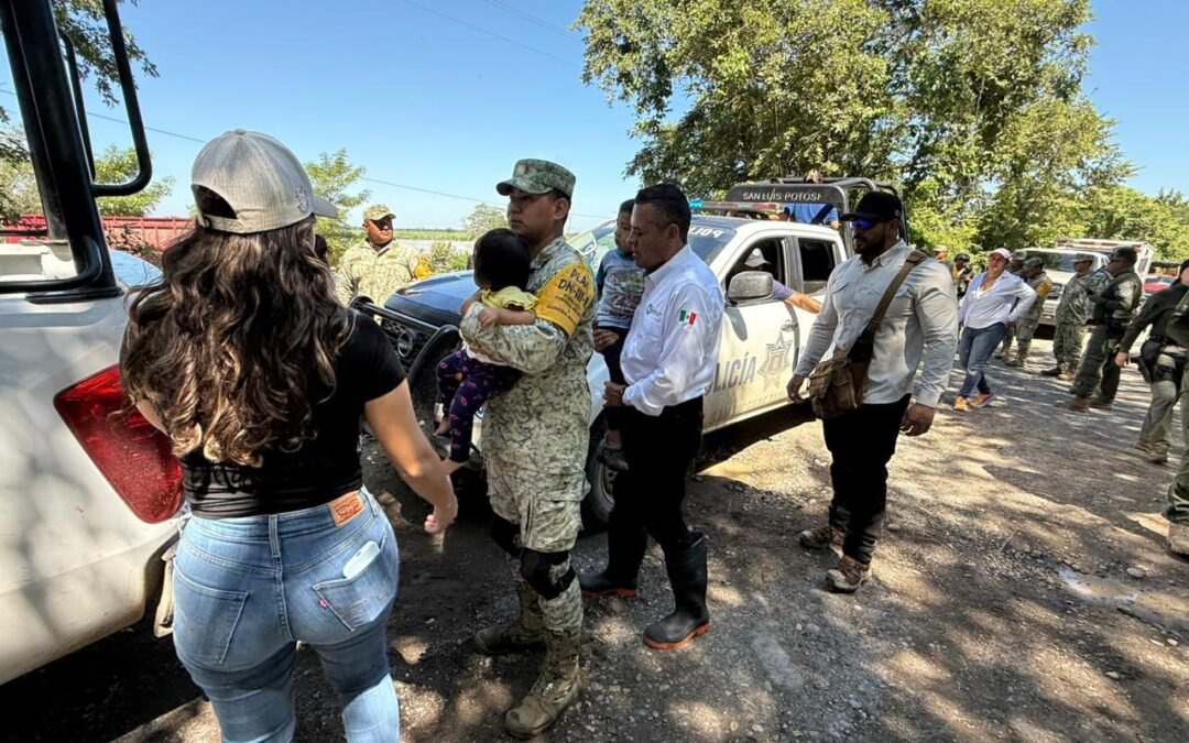 EVACÚAN FAMILIAS DE COMUNIDADES DE SAN VICENTE AFECTADAS POR INUNDACIONES