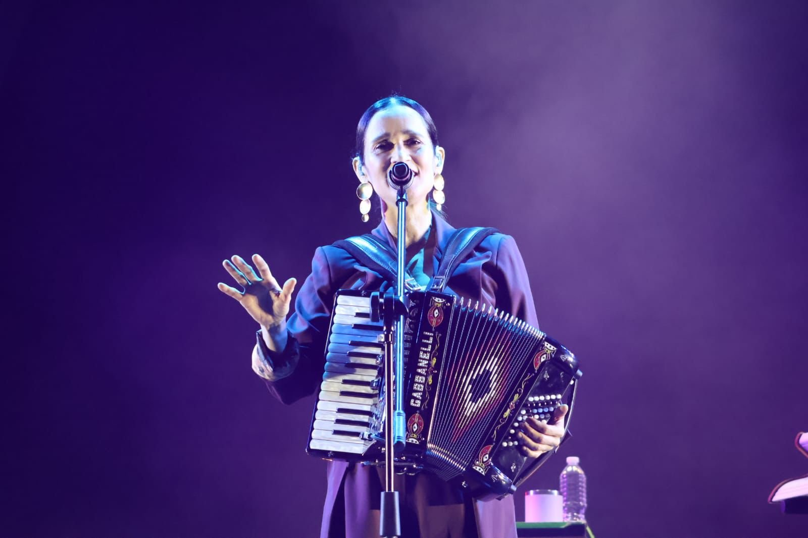NOCHE DE ÉXITO TOTAL CON JULIETA VENEGAS EN EL PARQUE TANGAMANGA I