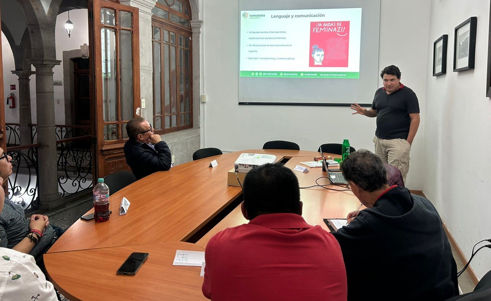 GOBIERNO ESTATAL CAPACITA A MÁS DE 250 PERSONAS EN REEDUCACIÓN EN GÉNERO