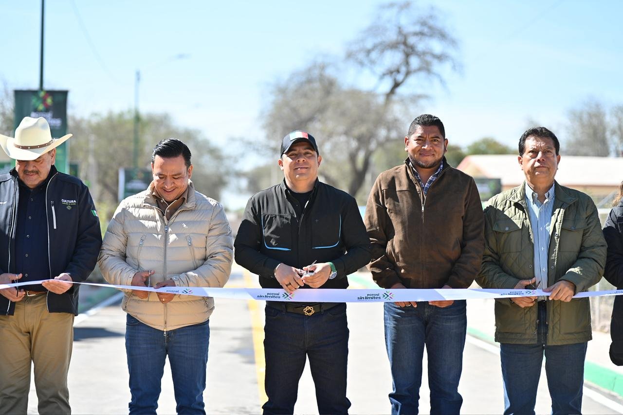 RICARDO GALLARDO IMPULSA PAVIMENTACIONES EN VILLA DE REYES