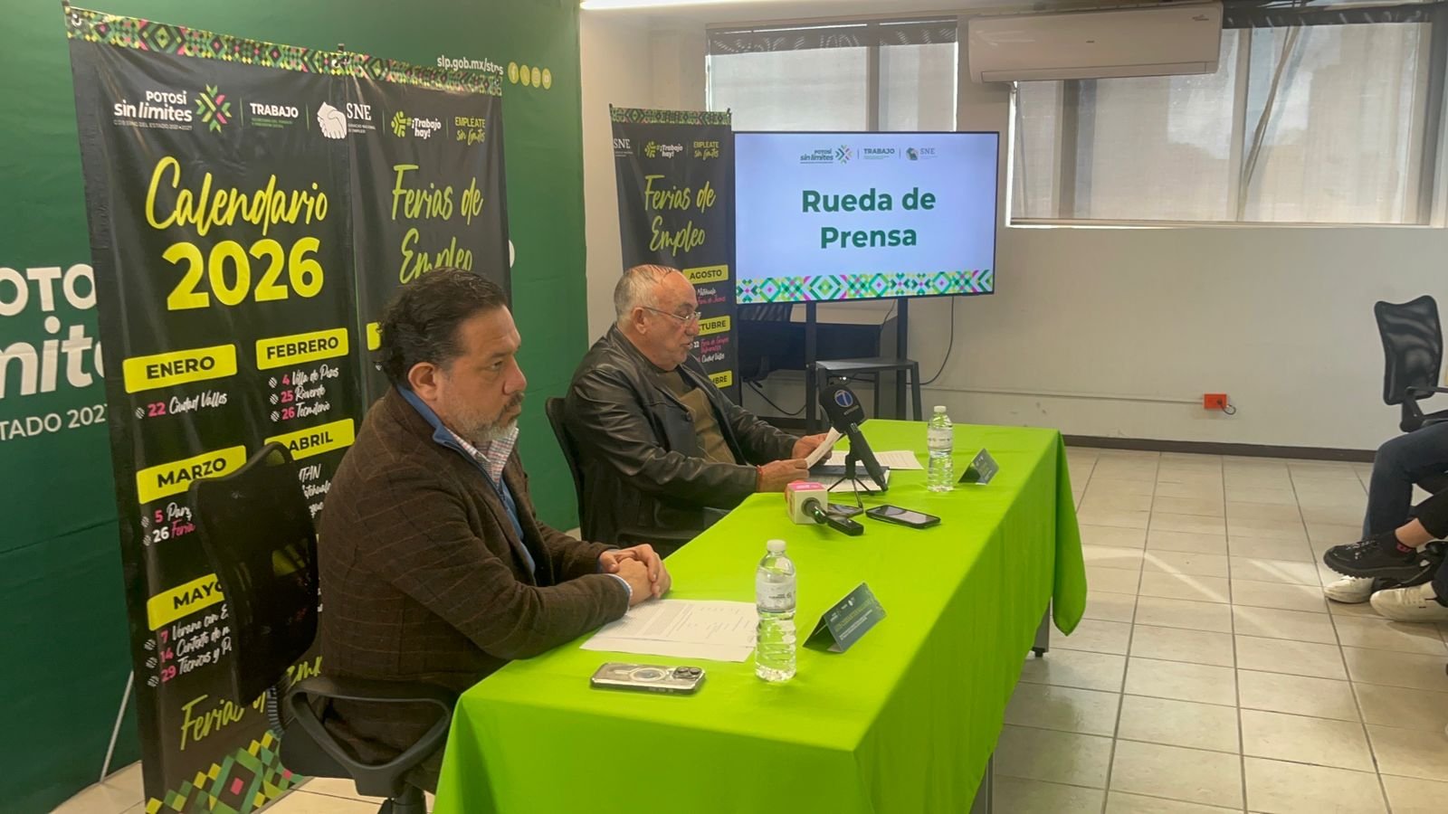 FORTALECE GOBIERNO DEL ESTADO VINCULACIÓN LABORAL EN LAS CUATRO REGIONES