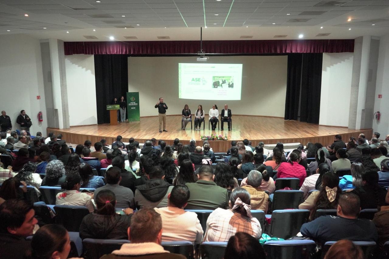 GOBIERNO ESTATAL IMPULSA FORMACIÓN ACADÉMICA A DOCENTES