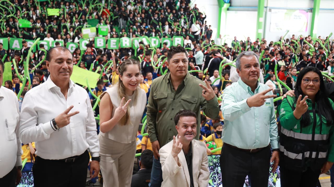 RICARDO GALLARDO GARANTIZA PROTECCIÓN A ESTUDIANTES CONTRA ACCIDENTES