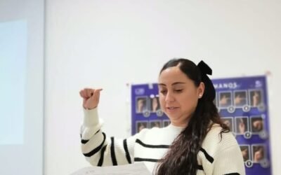 ESTADO CAPACITA A DOCENTES EN LENGUA DE SEÑAS MEXICANA