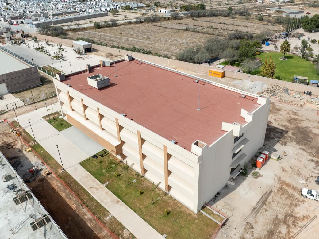 LA UNIVERSIDAD ROSARIO CASTELLANOS FORTALECE LA EDUCACIÓN SUPERIOR EN SAN LUIS