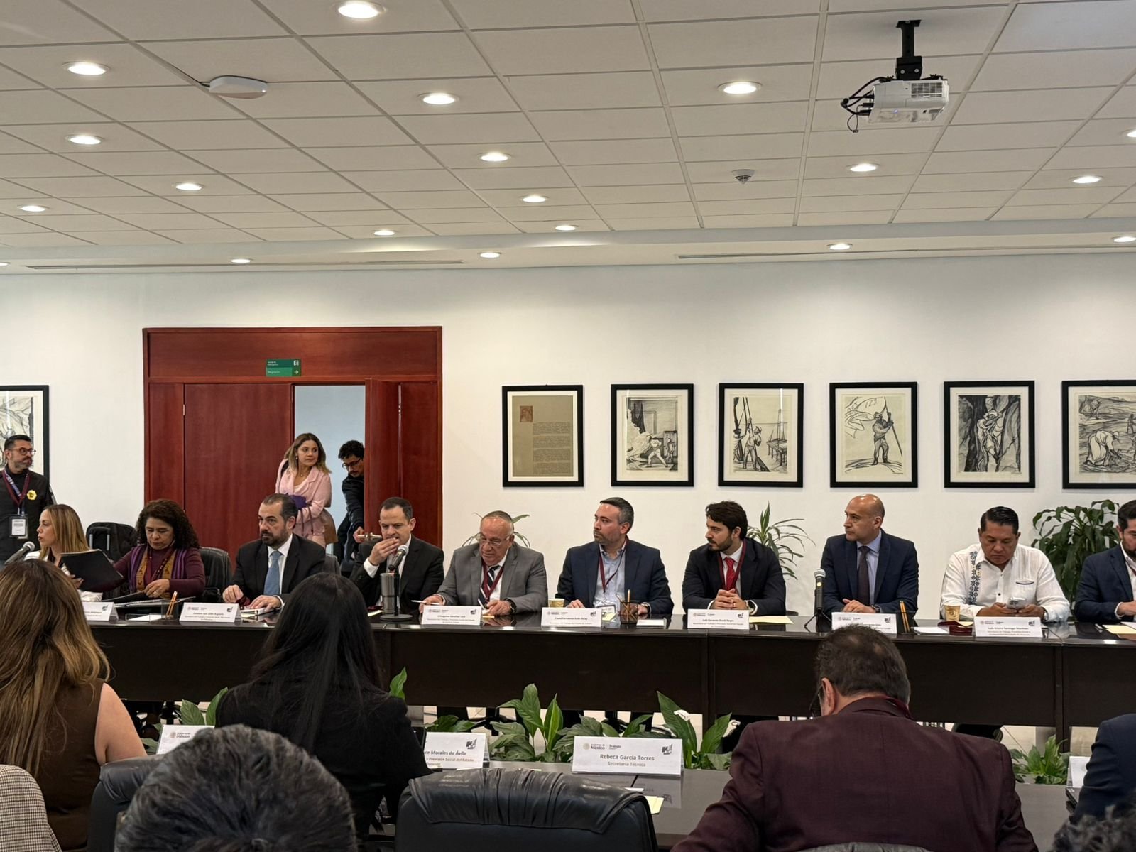 ESTADO FORTALECE REINSERCIÓN LABORAL EN SEMINARIO NACIONAL PENITENCIARIO