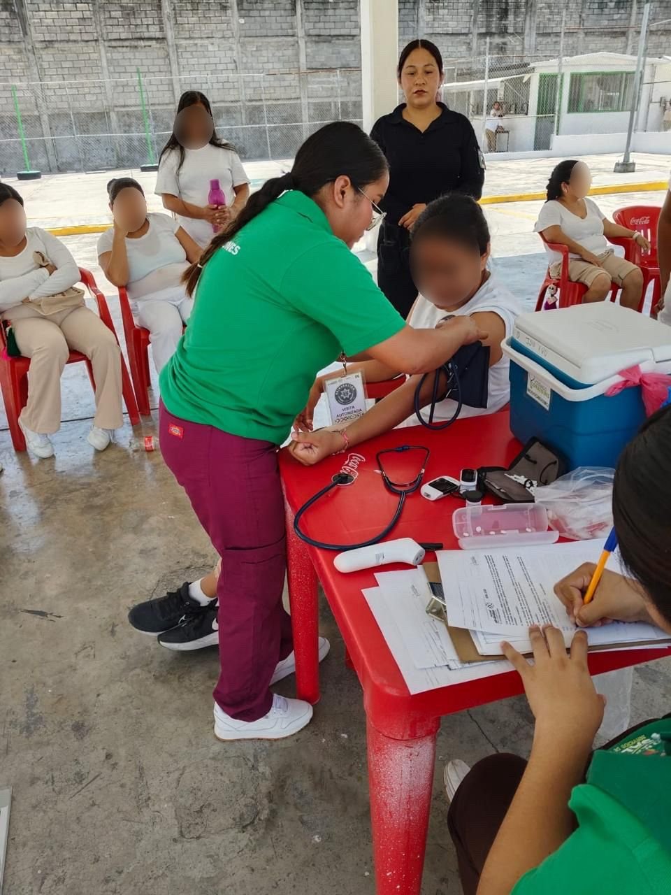 GOBIERNO ESTATAL ACERCA VISITANDO CORAZONES A MUJERES EN REINSERCIÓN SOCIAL