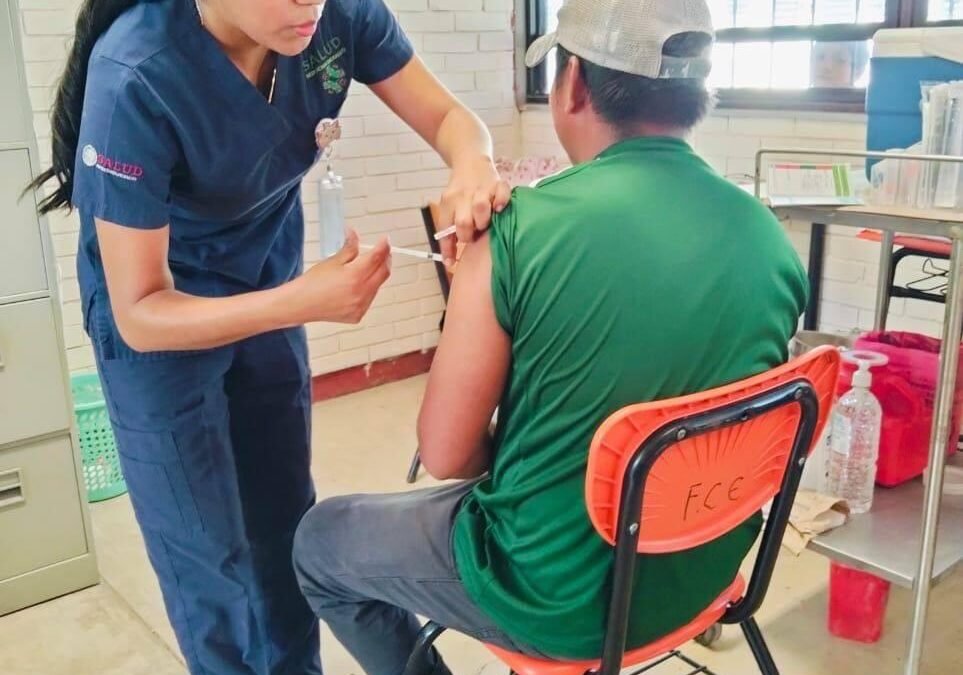 INTENSIFICAN VACUNACIÓN CONTRA SARAMPIÓN EN ESCUELAS DE SAN LUIS