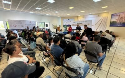 RICARDO GALLARDO CUMPLE A MATEHUALA CON ENTREGA DE ESCRITURAS