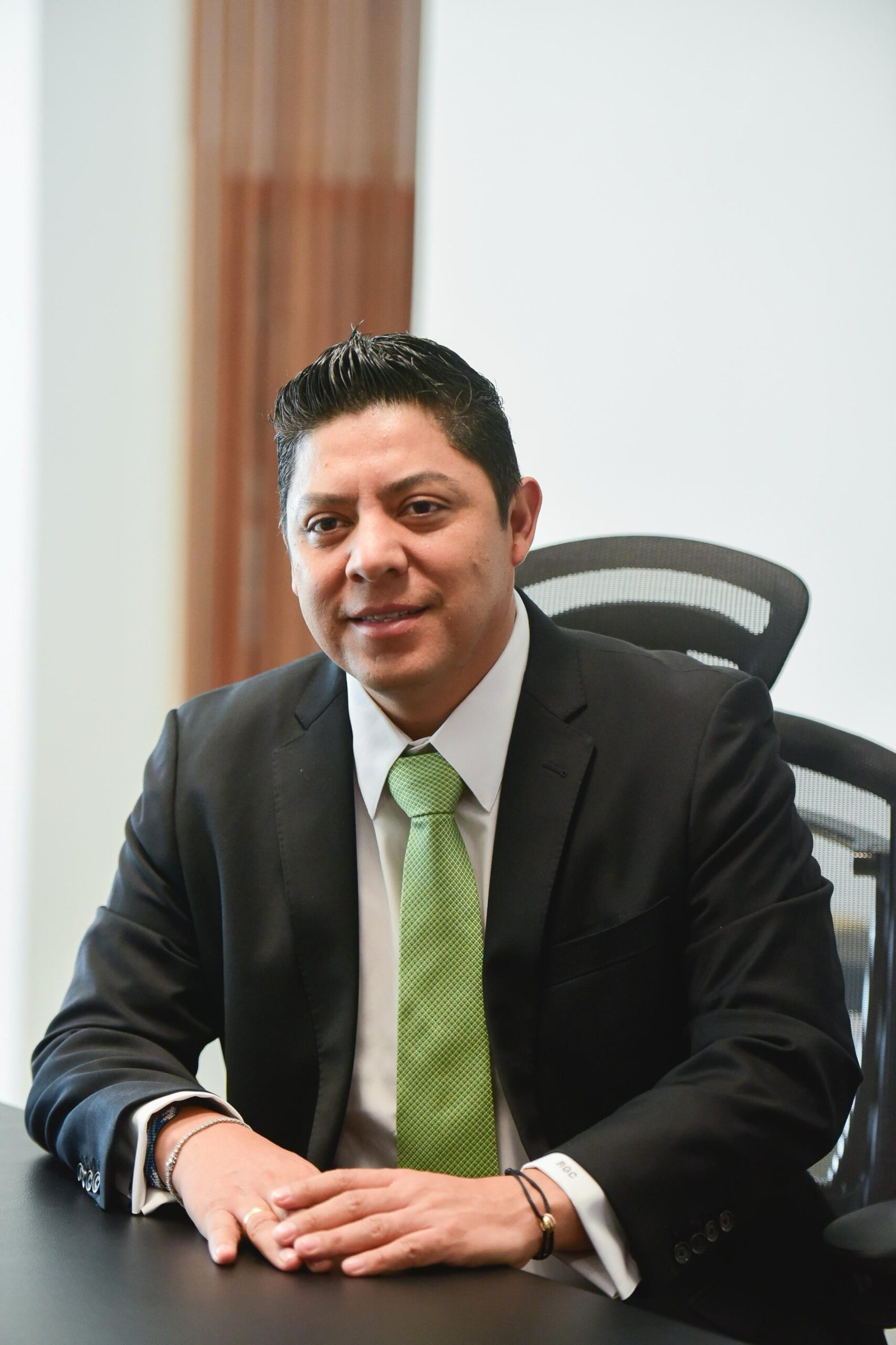 RICARDO GALLARDO FORTALECERÁ RELACIONES BILATERALES CON EL REINO UNIDO