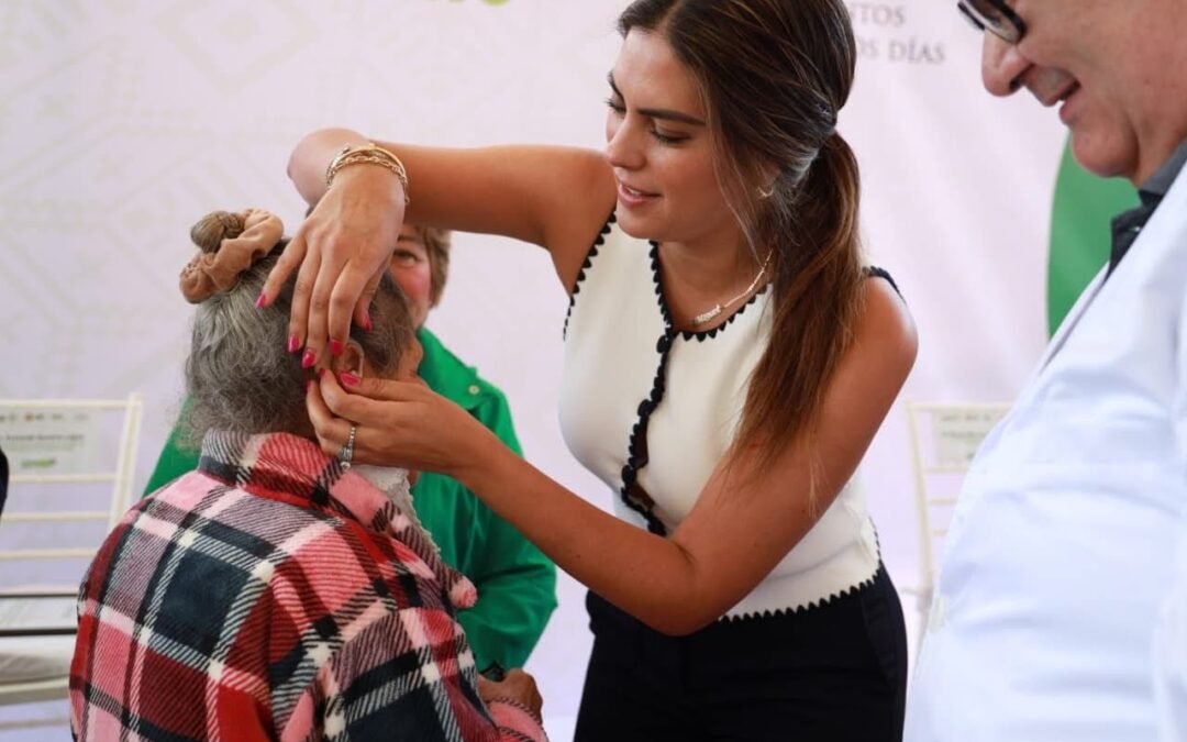 GOBIERNO ESTATAL ENTREGA APOYOS A PERSONAS CON DISCAPACIDAD AUDITIVA