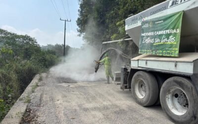 GOBIERNO ESTATAL DA MANTENIMIENTO A CAMINOS DE XILITLA