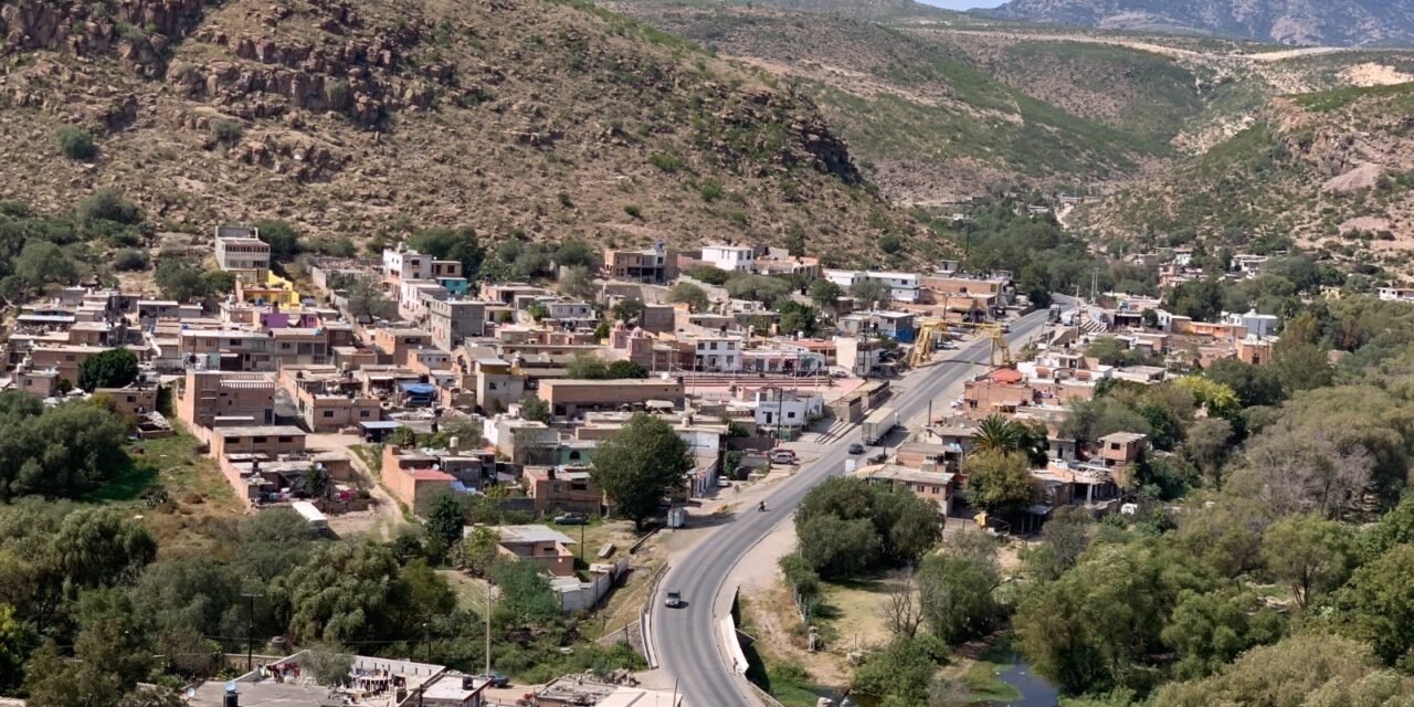 GOBIERNO ESTATAL FORTALECERÁ ABASTO DE AGUA Y SANEAMIENTO EN ESCALERILLAS