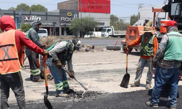 GOBIERNO ESTATAL AVANZA EN MODERNIZACIÓN DE LATERALES DE LA CARRETERA 57