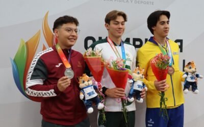 SAN LUIS CIERRA CON ÉXITO SU PARTICIPACIÓN EN NATACIÓN DE LA OLIMPIADA NACIONAL