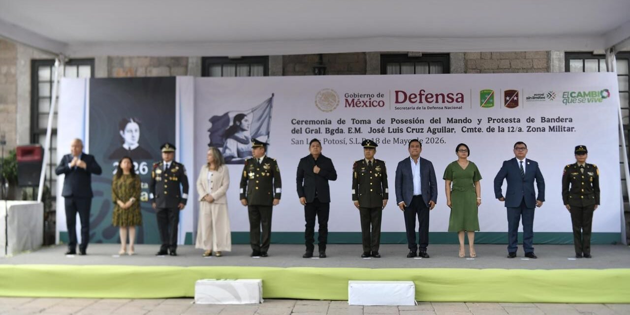 RICARDO GALLARDO PARTICIPA EN TOMA DE PROTESTA DEL NUEVO COMANDANTE DE LA DOCEAVA ZONA MILITAR