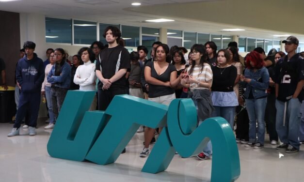 UNIVERSIDAD METROPOLITANA A LA VANGUARDIA CON EQUIPO TECNOLÓGICO