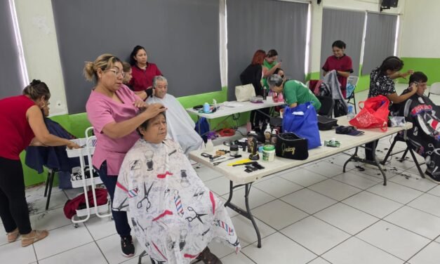 GOBIERNO ESTATAL ACERCA ATENCIÓN MÉDICA GRATUITA A FAMILIAS DE CIUDAD VALLES