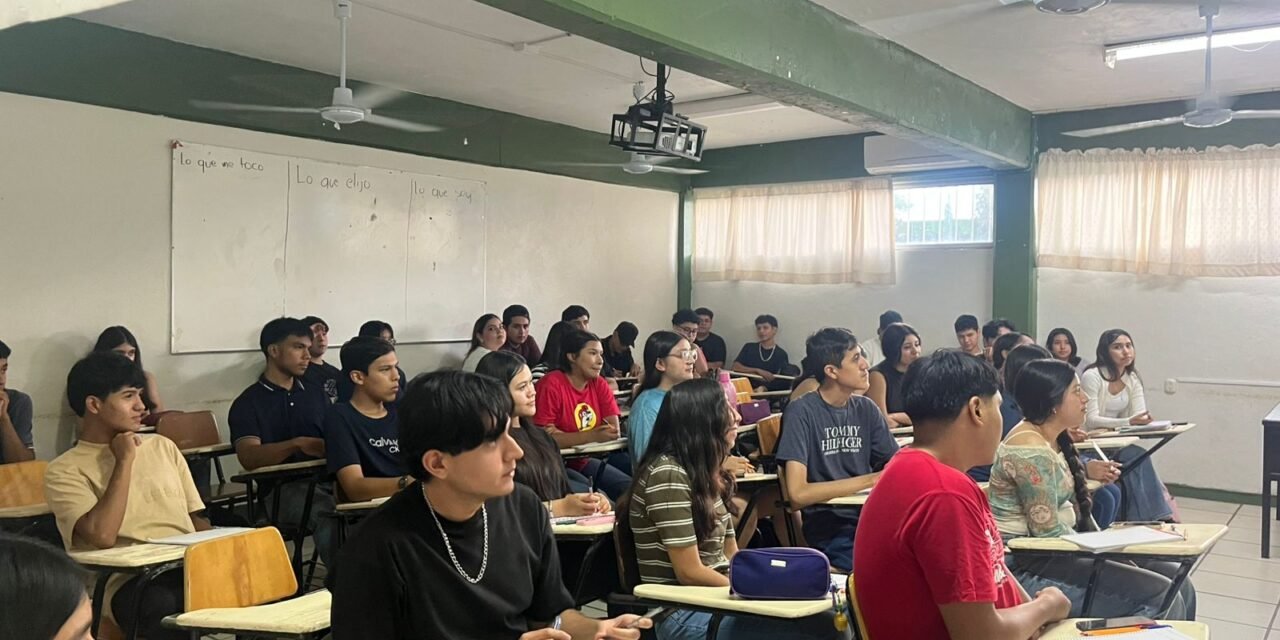 GOBIERNO ESTATAL IMPULSA LA PREPARACIÓN ACADÉMICA DE LAS JUVENTUDES EN LA REGIÓN MEDIA