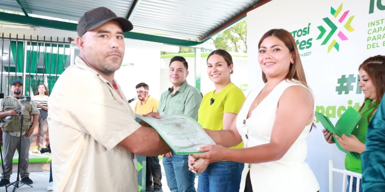 GOBIERNO ESTATAL ACERCA CAPACITACIÓN Y HERRAMIENTAS PARA EL DESARROLLO EN CEDRAL