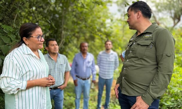 GOBIERNO ESTATAL LLEVA CERTEZA PATRIMONIAL A FAMILIAS DE TANCANHUITZ