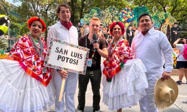 CULTURA POTOSINA BRILLA EN DESFILE NACIONAL