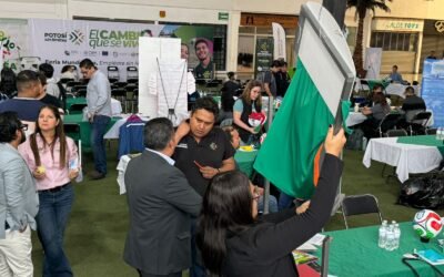 GOBIERNO ESTATAL ACERCA MÁS DE 400 VACANTES A LAS Y LOS POTOSINOS
