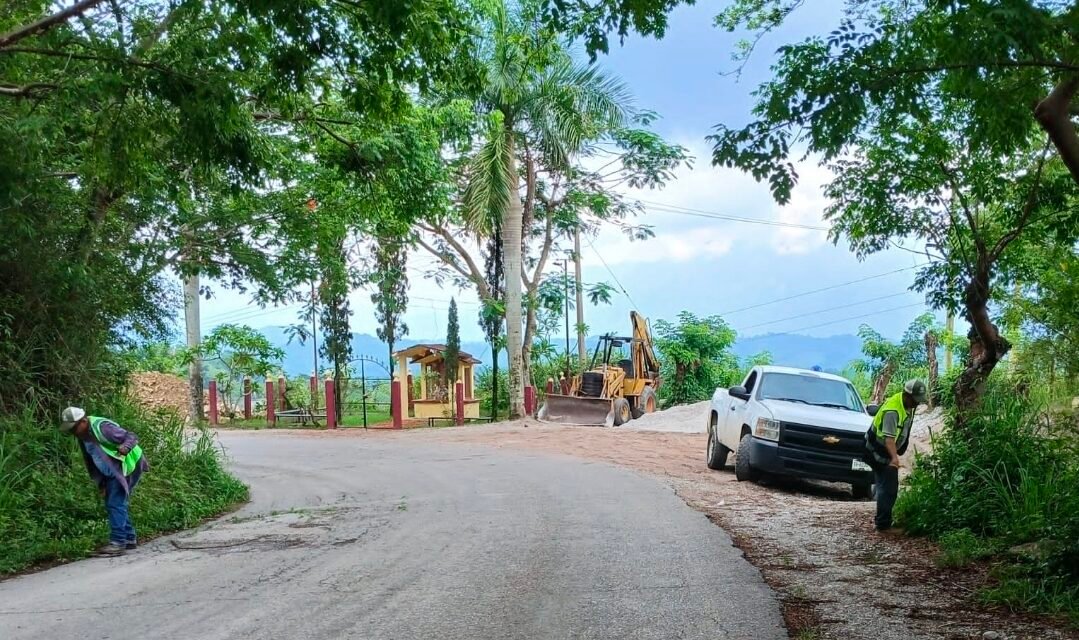 GOBIERNO ESTATAL EVALÚA CAMINOS AFECTADOS POR LLUVIAS EN LA HUASTECA