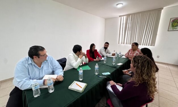 GOBIERNO ESTATAL FORTALECE CAPACITACIÓN SANITARIA PARA LA FENAPO 2026