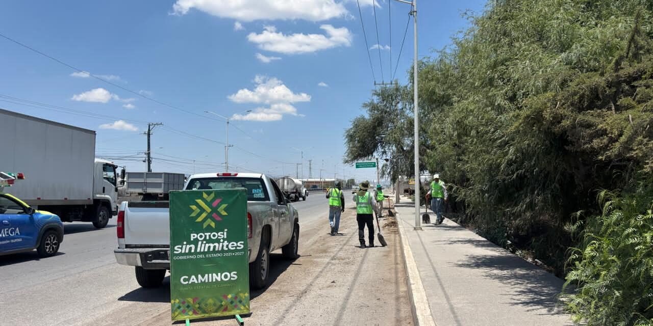 GOBIERNO ESTATAL FORTALECE LA MOVILIDAD CON 283 KILÓMETROS DE CAMINOS ATENDIDOS EN MAYO