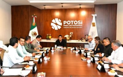 RICARDO GALLARDO Y ALCALDES FORTALECEN PAZ EN LA HUASTECA