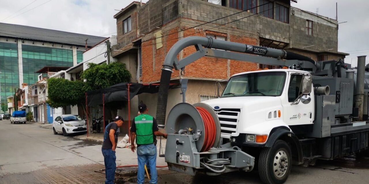 GOBIERNO ESTATAL REFUERZA LIMPIEZA DE DRENAJES ANTE TEMPORADA DE LLUVIAS