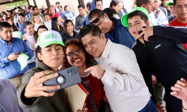 RICARDO GALLARDO ABRE 3 MIL BECAS DE EDUCACIÓN SUPERIOR