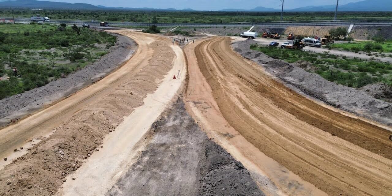 AVANZA CONSTRUCCIÓN DE LA AUTOPISTA SAN LUIS–MATEHUALA