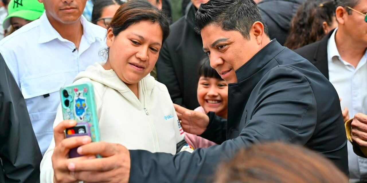 EL GOBERNADOR RICARDO GALLARDO ARRANCA LA CONSTRUCCIÓN DEL PUENTE DE LA FAMILIA