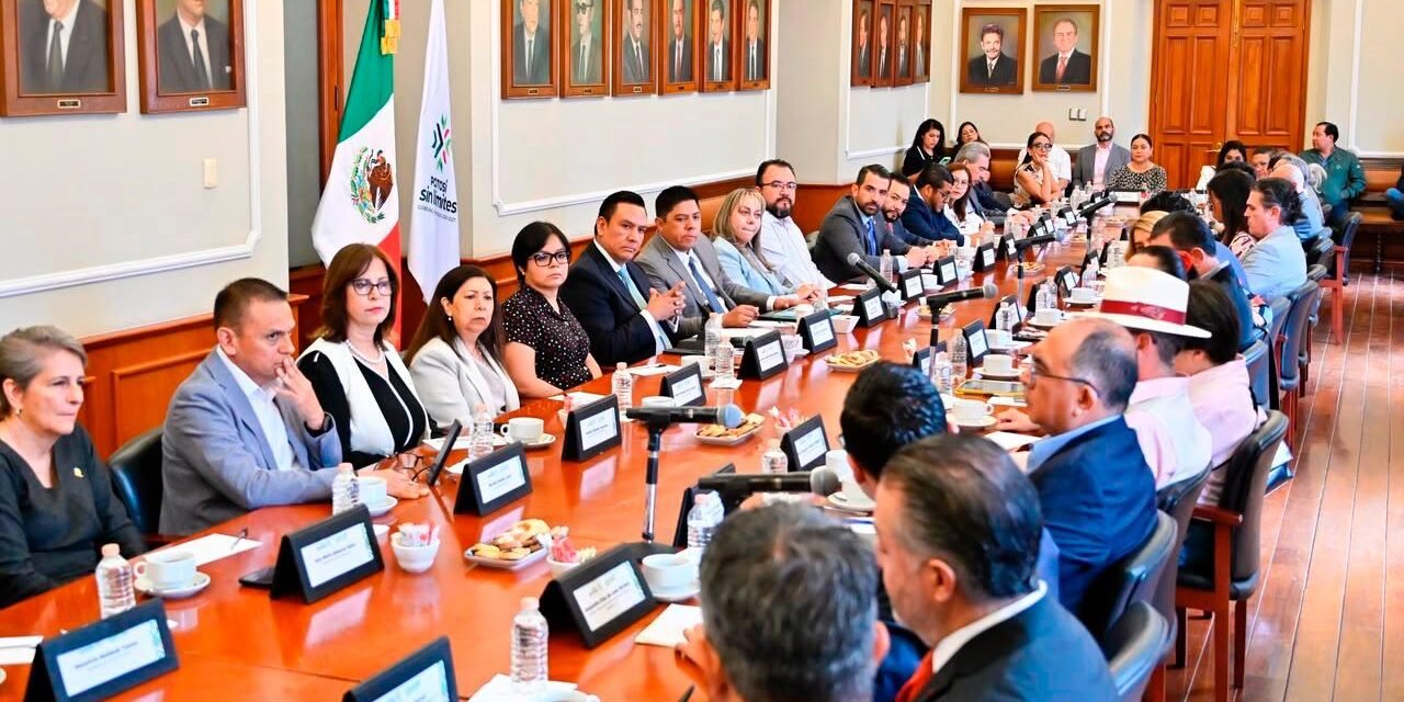 EL GOBERNADOR RICARDO GALLARDO ABRE DIÁLOGO PLURAL SOBRE INTELIGENCIA ARTIFICIAL