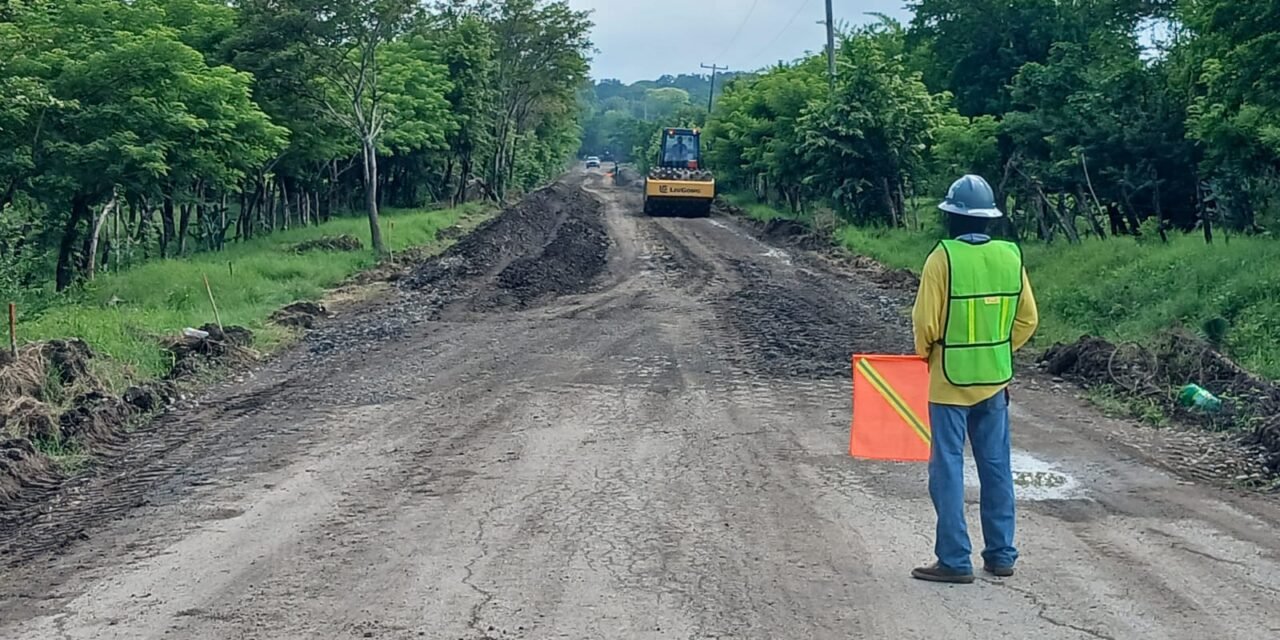 GOBIERNO DEL ESTADO CONECTA A 19 COMUNIDADES DE LA HUASTECA