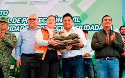 EL GOBERNADOR RICARDO GALLARDO ENTREGA EQUIPO TÁCTICO Y TECNOLOGÍA DE ÚLTIMA GENERACIÓN