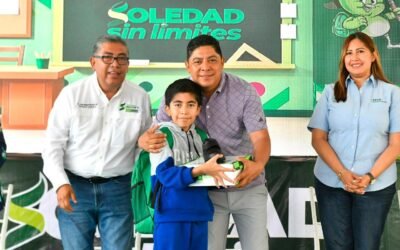 EL GOBERNADOR RICARDO GALLARDO GARANTIZA ENTREGA DE ÚTILES ESCOLARES EN LAS CUATRO REGIONES DEL ESTADO