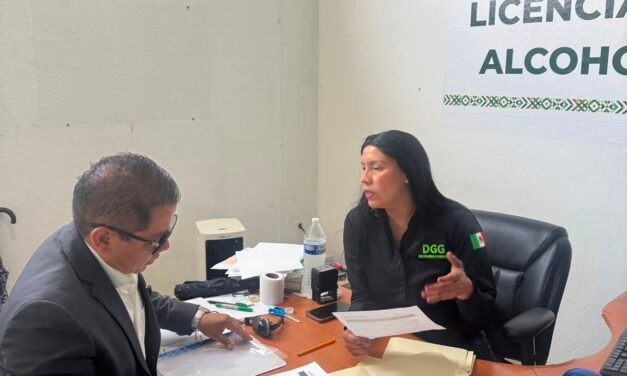 DIRECCIÓN DE GOBERNACIÓN ENTREGA LICENCIAS A EXPOSITORES DE LA FENAPO 2026