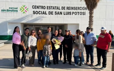 SSPC RECONOCE 28 AÑOS DE SERVICIO DE OFICIAL PENITENCIARIA