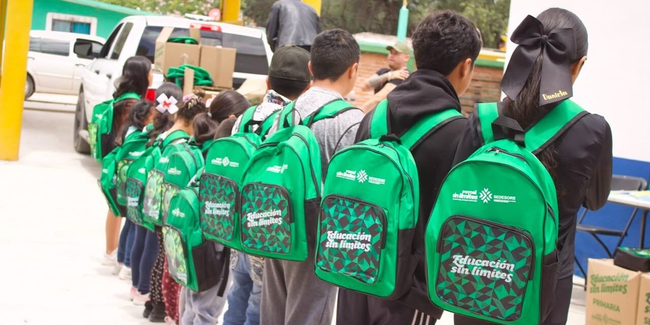 ÚTILES ESCOLARES LLEGARÁN A LAS CUATRO REGIONES