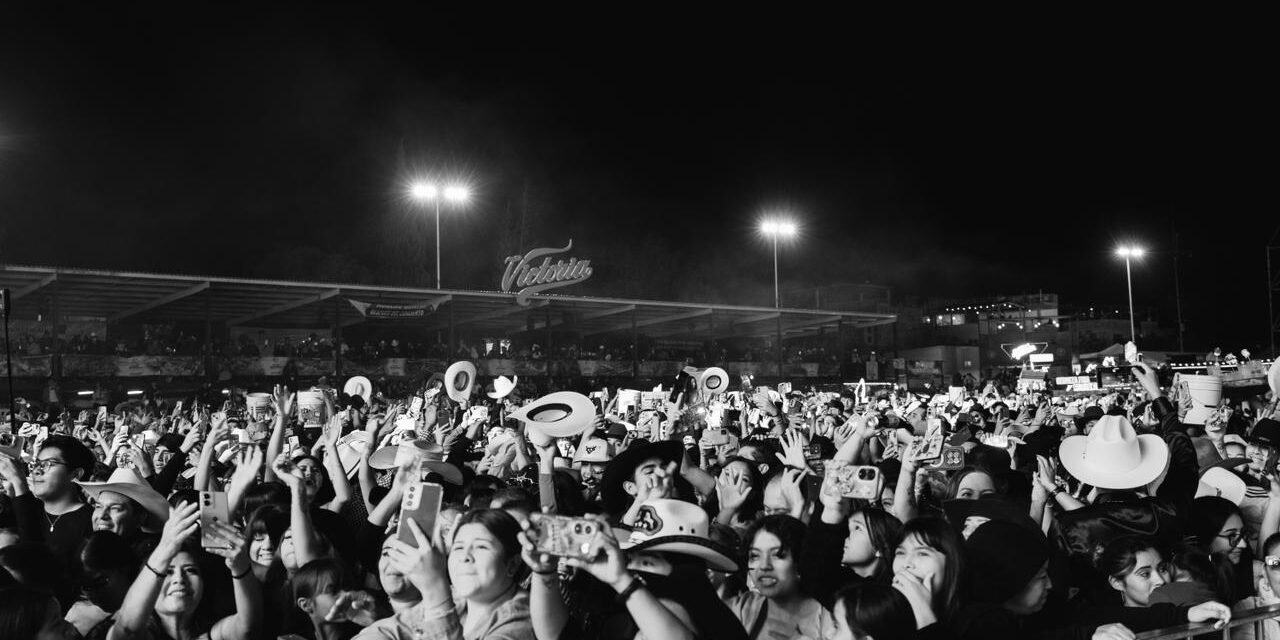 POTOSINAZO ARRASA CON MÚSICA SIN LÍMITES EN FENAPO 2026