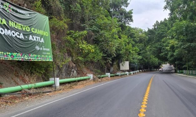 CARRETERA COMOCA-AXTLA QUEDA TOTALMENTE OPERATIVA TRAS DAÑOS POR TROMBA