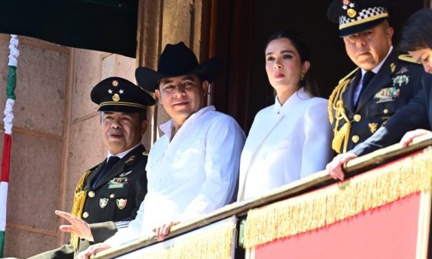 EL GOBERNADOR RICARDO GALLARDO ENCABEZA DESFILE CÍVICO-MILITAR Y ENALTECE EL ORGULLO DE SER MEXICANOS