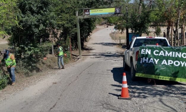 GOBIERNO PREPARA CAMINOS DE LA HUASTECA PARA RECIBIR EL XANTOLO 2026